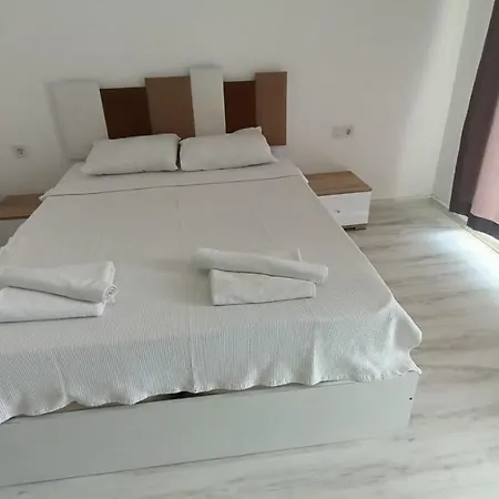 Beverly Hills * Kusadası